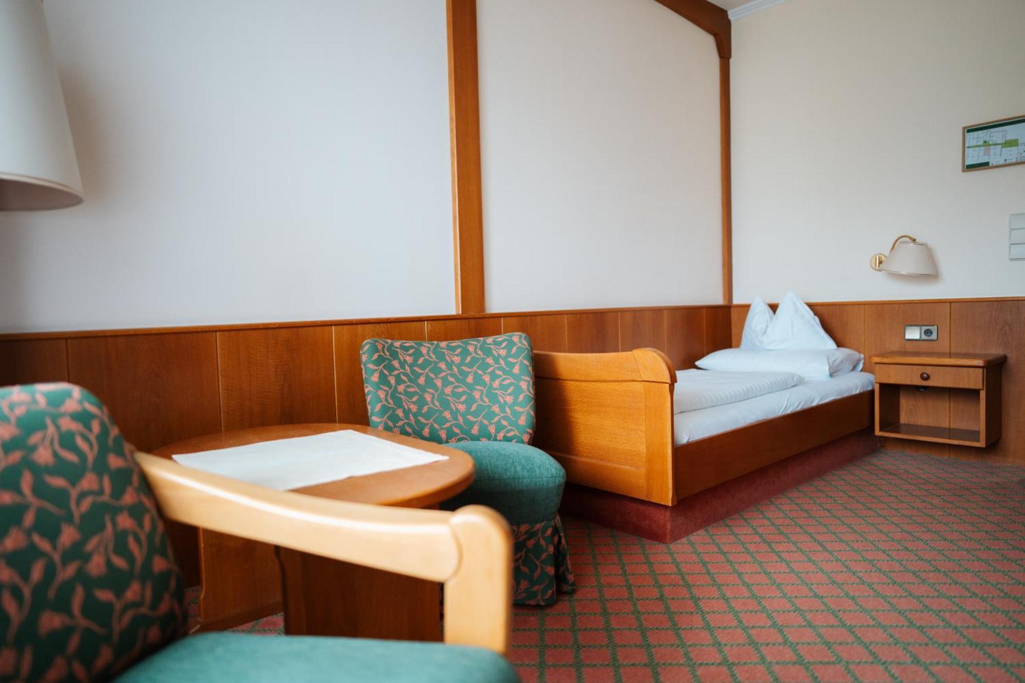 Seehotel Ressmann Drobollach am Faakersee Exterior foto