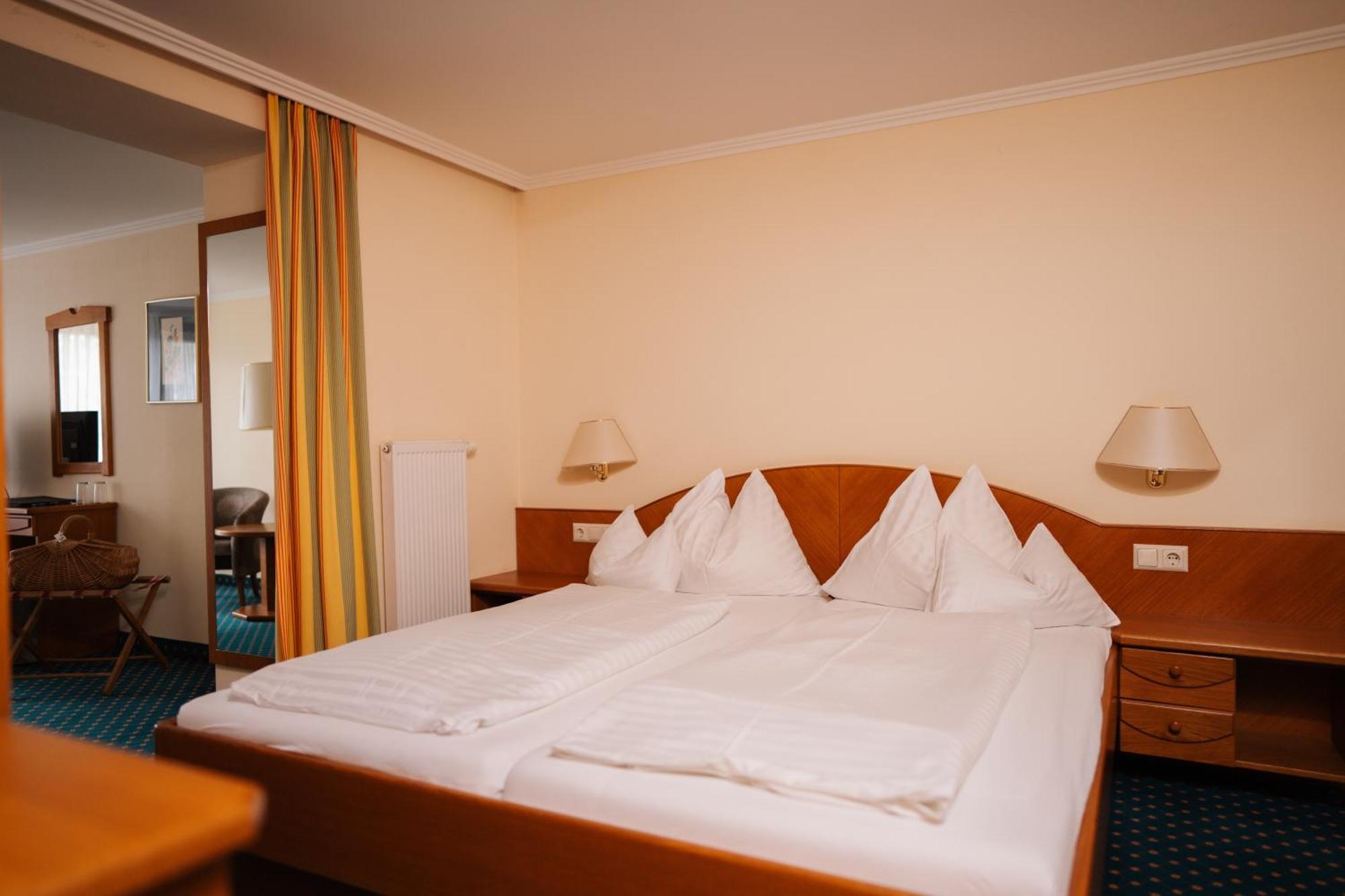 Seehotel Ressmann Drobollach am Faakersee Exterior foto